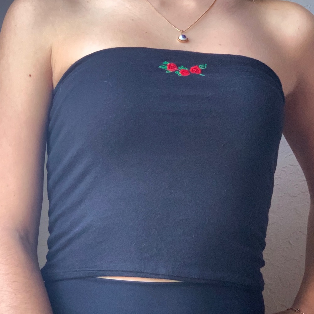 brandy melville embroidered tube top